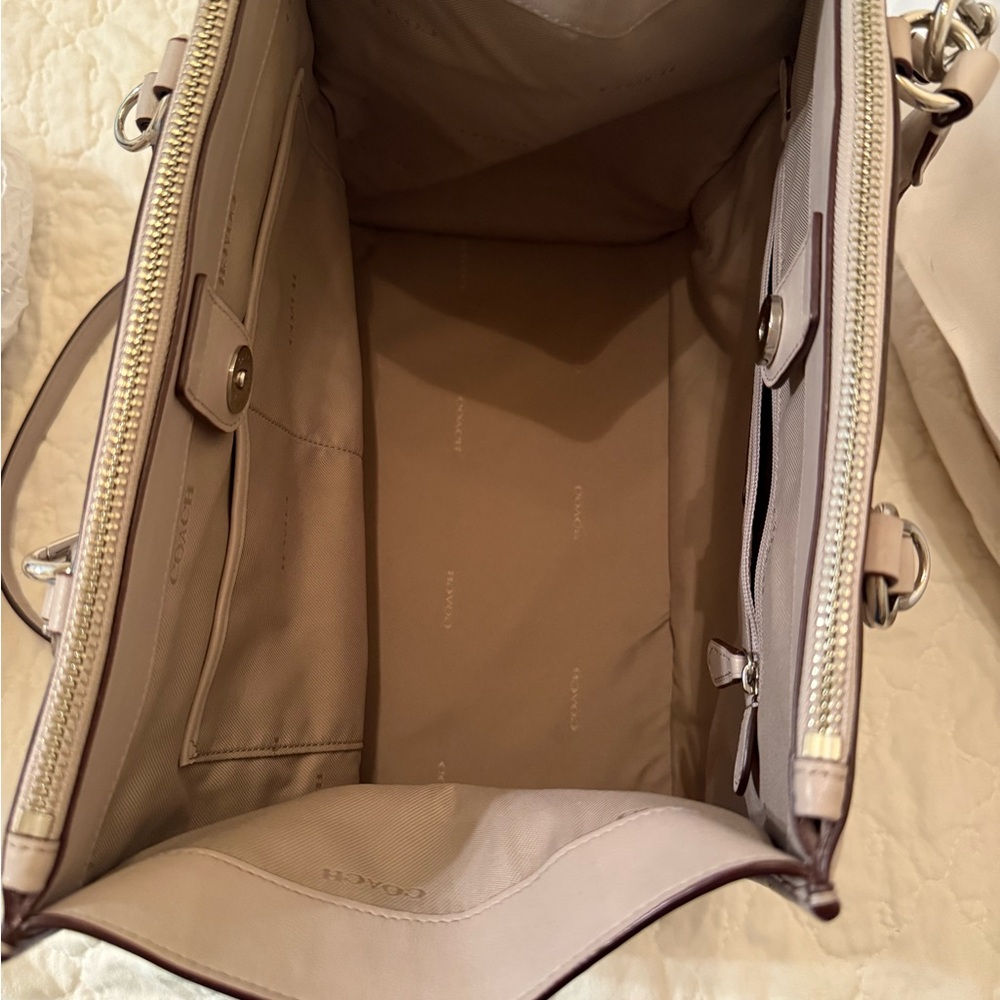 Coach Crosby Carryall - Picture 3 of 5